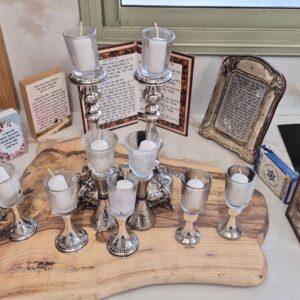 לוח עץ אלה לנרות שבת